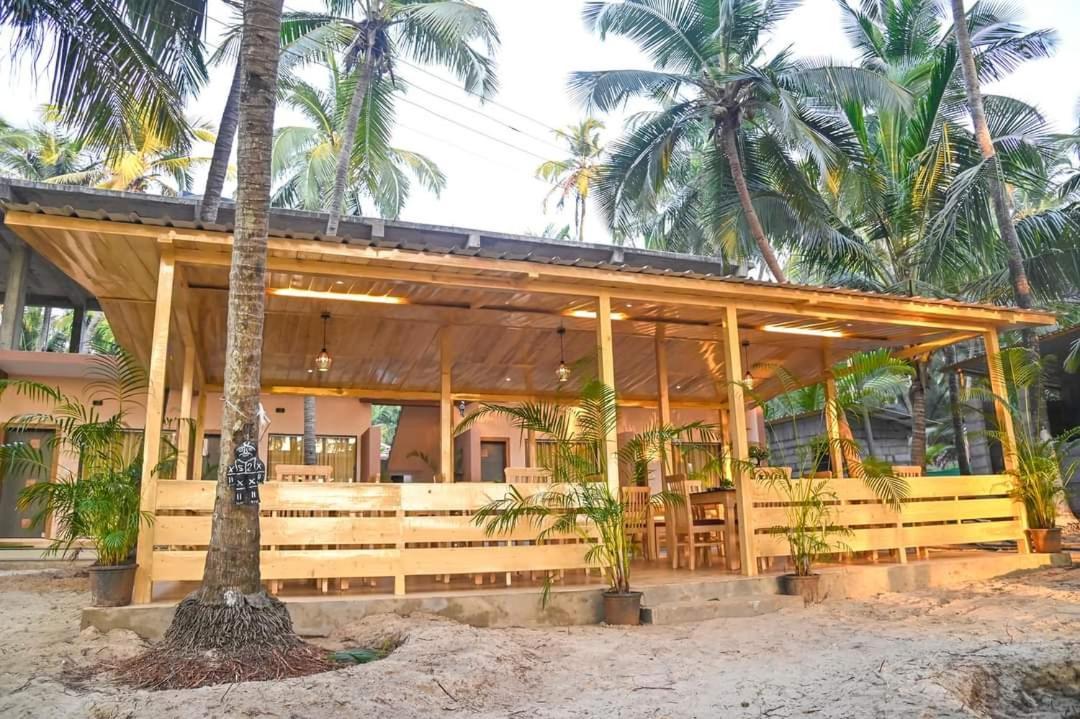 Sunlight Beach Resort Bhogwe Eksteriør billede